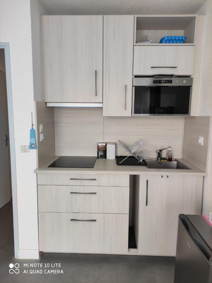 La Desirade Avec Parking- Port - Wifi Couchage En 160 Neuf Apartment Agde Exterior photo