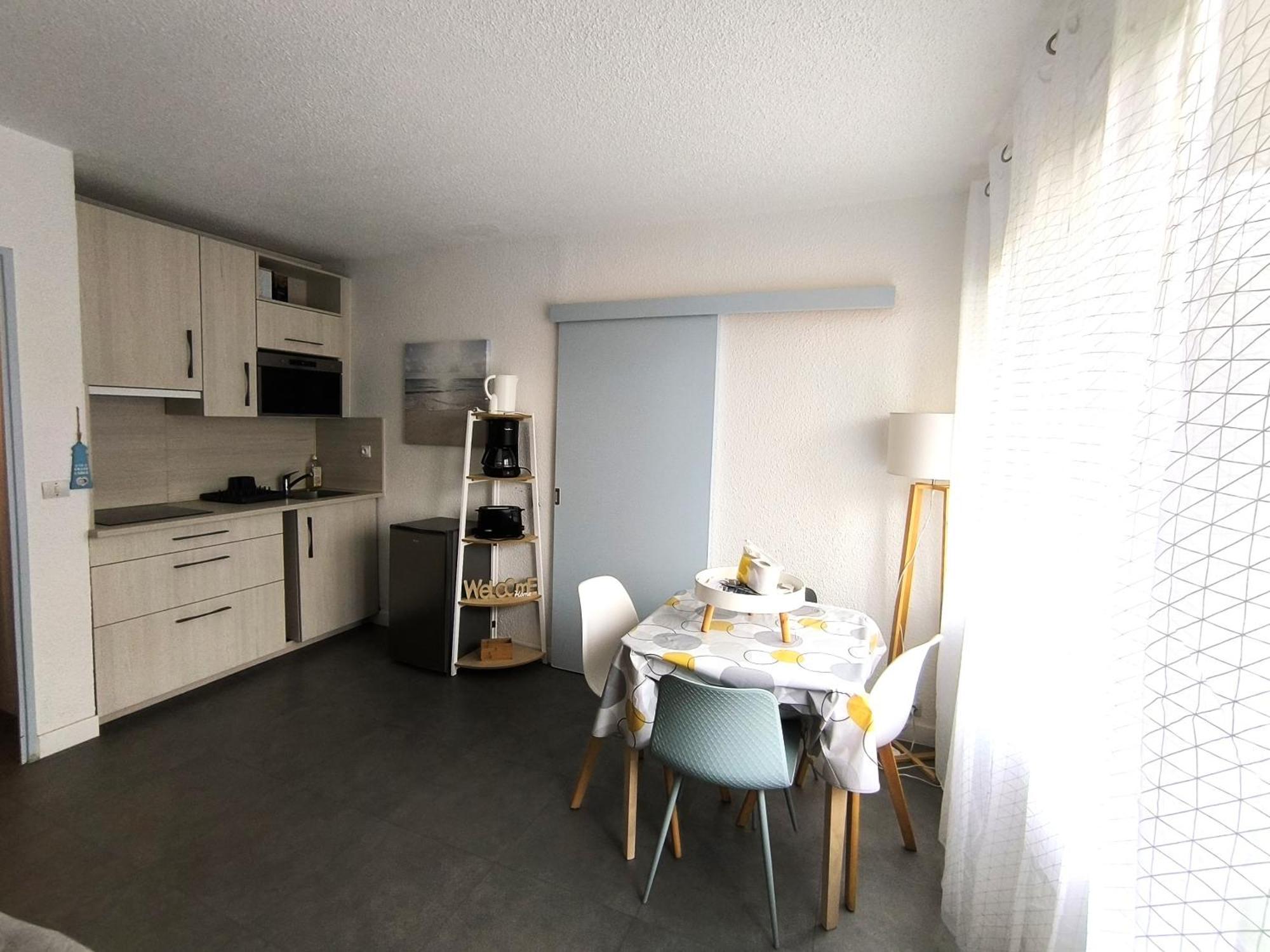 La Desirade Avec Parking- Port - Wifi Couchage En 160 Neuf Apartment Agde Exterior photo